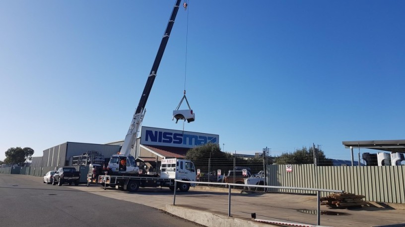 nissan-navara-wreckers-in-northern-territory-big-0