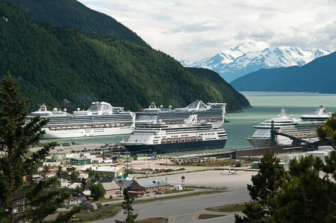 now-is-the-time-to-look-at-the-travel-industry-big-0