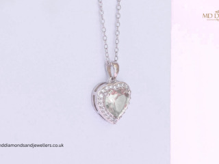 timeless-solitaire-diamond-pendants