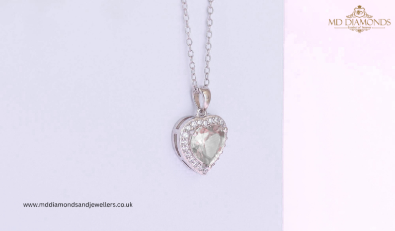 timeless-solitaire-diamond-pendants-uk-elegant-personalized-big-0