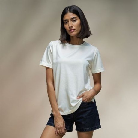 arks-minimalist-fashion-essentials-for-men-women-in-india-big-2